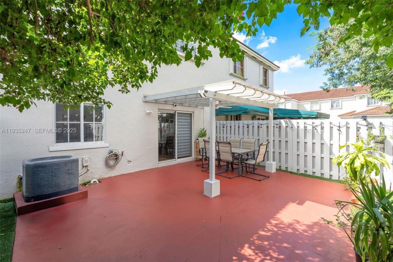 12661 SW 143rd Ln, Unit 12661, Miami, FL 33186 Photo