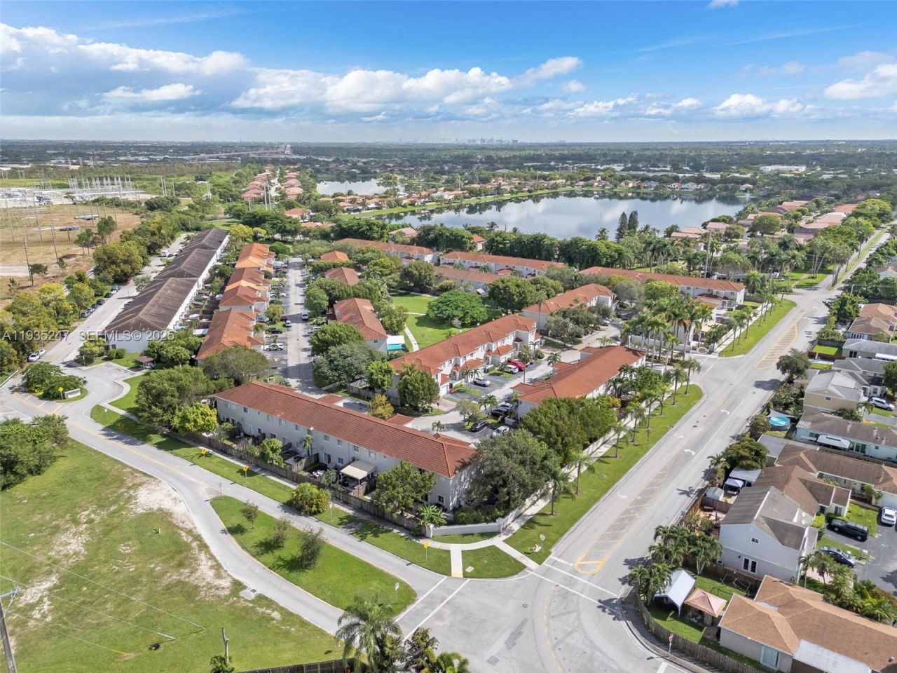 12661 SW 143rd Ln, Unit 12661, Miami, FL 33186 Photo