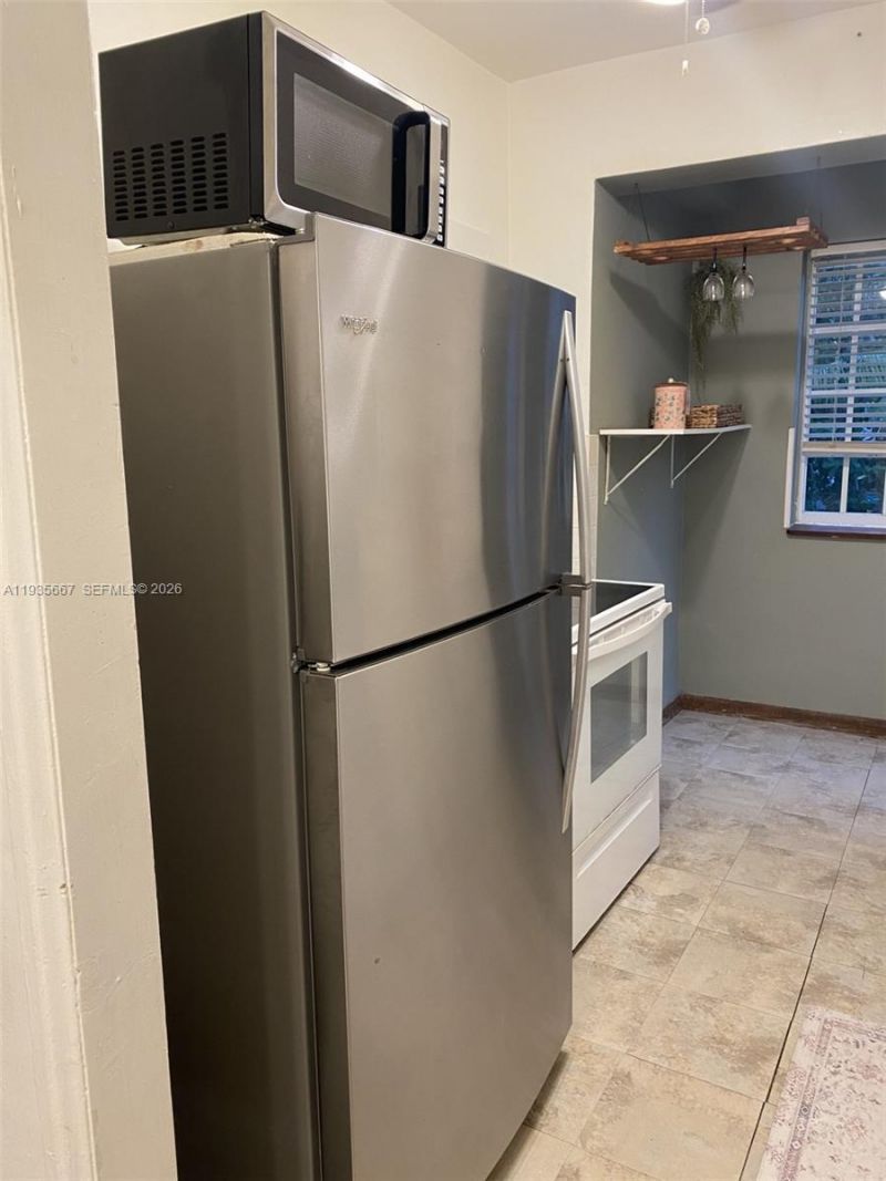 11701 NE 11th Pl, Unit 1, Biscayne Park, FL 33161 Photo