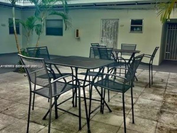 12890 NE 8th Ave, Unit 102, North Miami, FL 33161