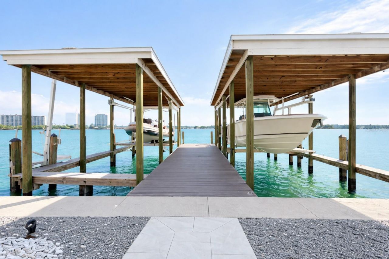 7801 9th Avenue S, Saint Petersburg, FL 33707 Photo