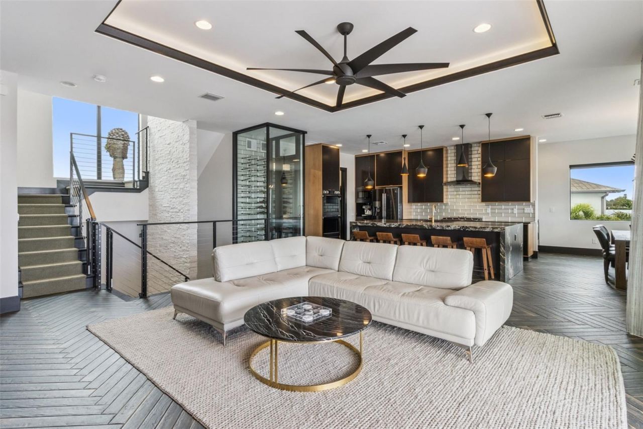 7801 9th Avenue S, Saint Petersburg, FL 33707 Photo