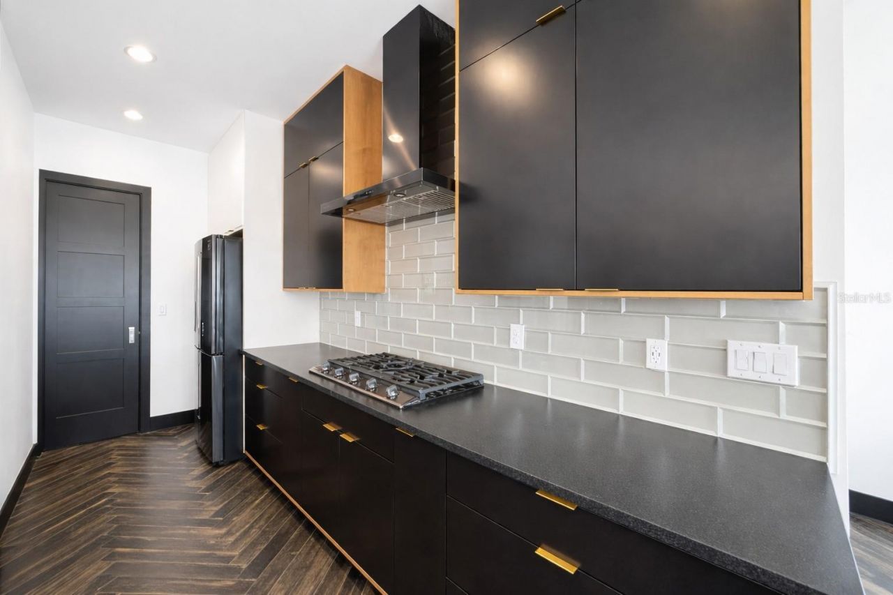 7801 9th Avenue S, Saint Petersburg, FL 33707 Photo