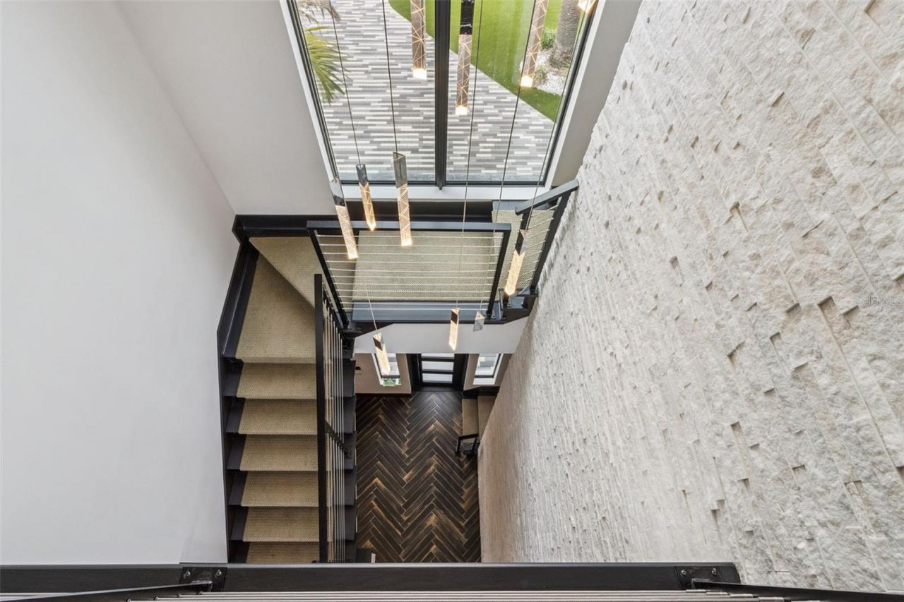 7801 9th Avenue S, Saint Petersburg, FL 33707 Photo