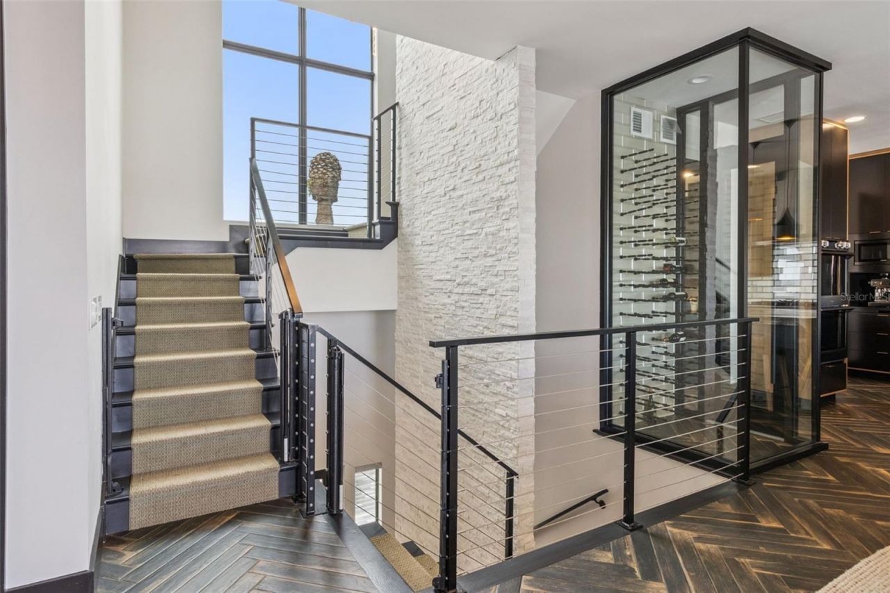 7801 9th Avenue S, Saint Petersburg, FL 33707 Photo