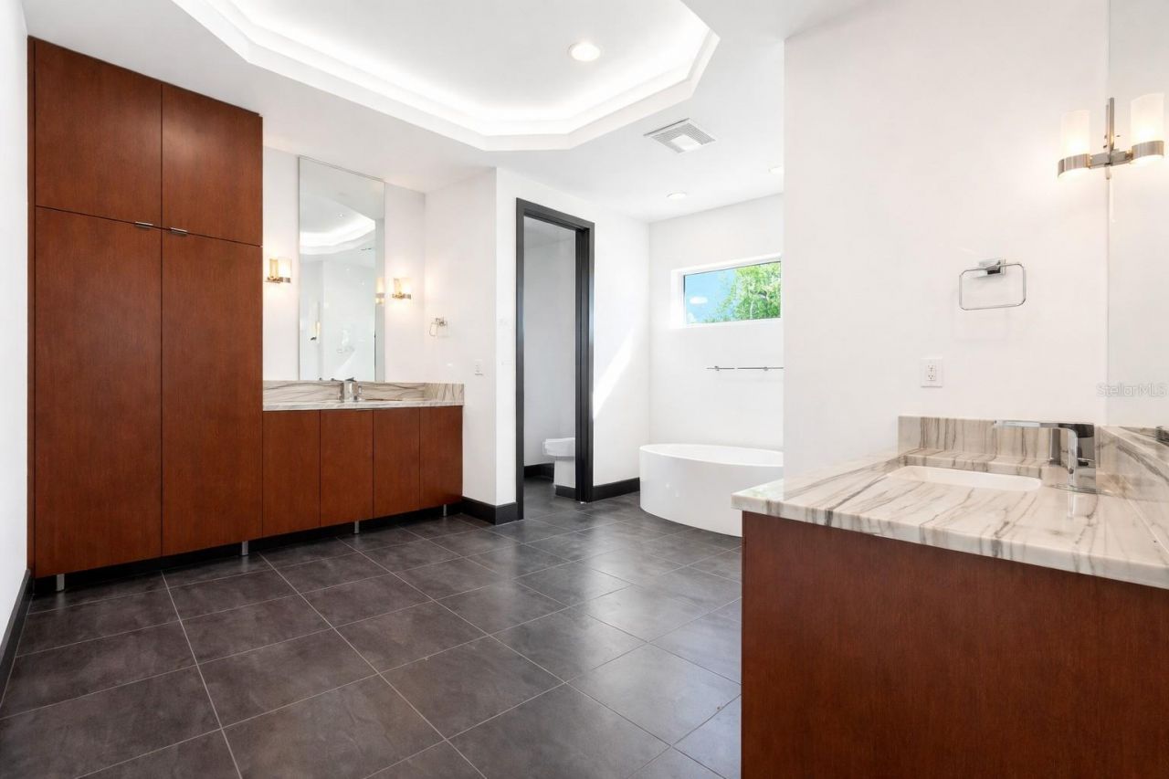 7801 9th Avenue S, Saint Petersburg, FL 33707 Photo