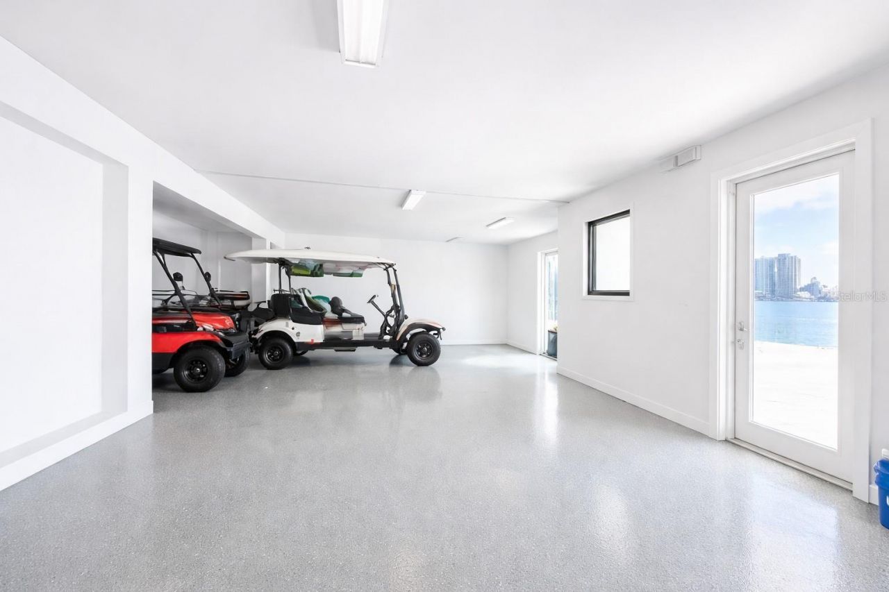 7801 9th Avenue S, Saint Petersburg, FL 33707 Photo