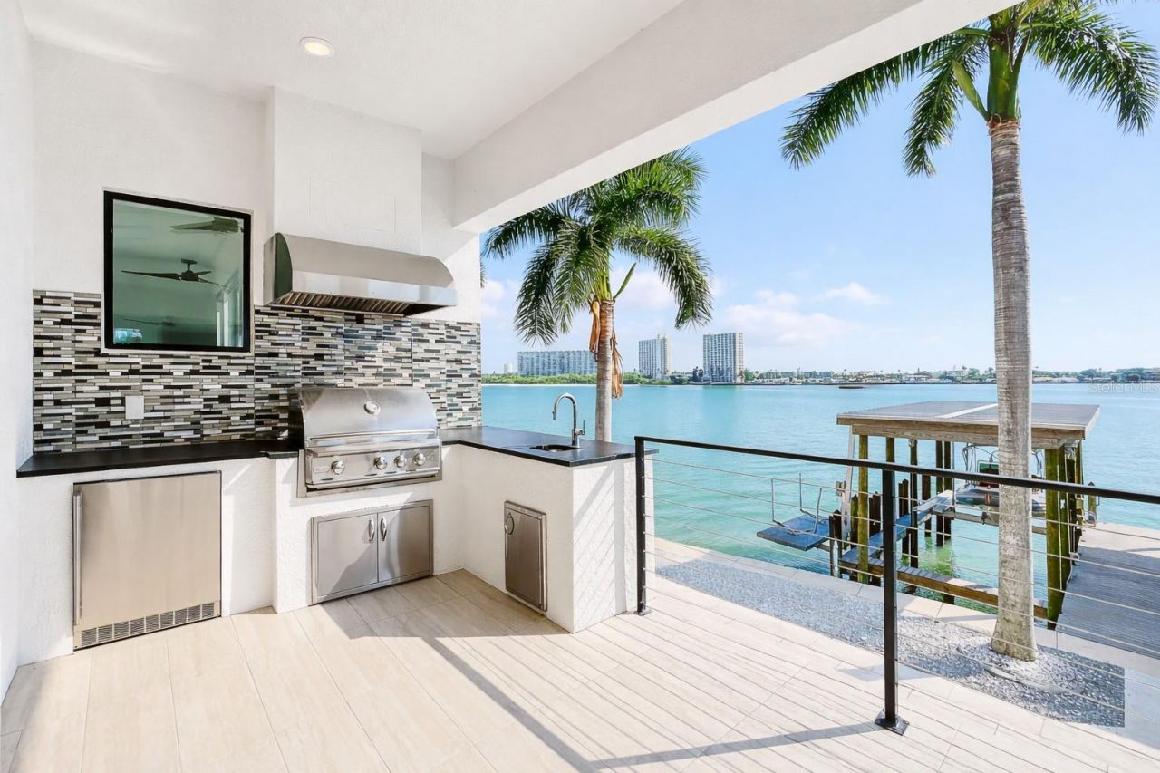 7801 9th Avenue S, Saint Petersburg, FL 33707 Photo