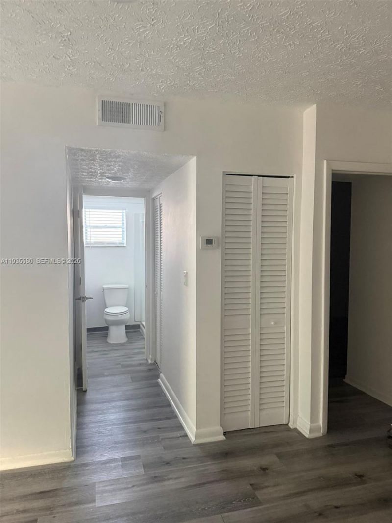 6070 W 18th Ave, Unit 202, Hialeah, FL 33012 Photo