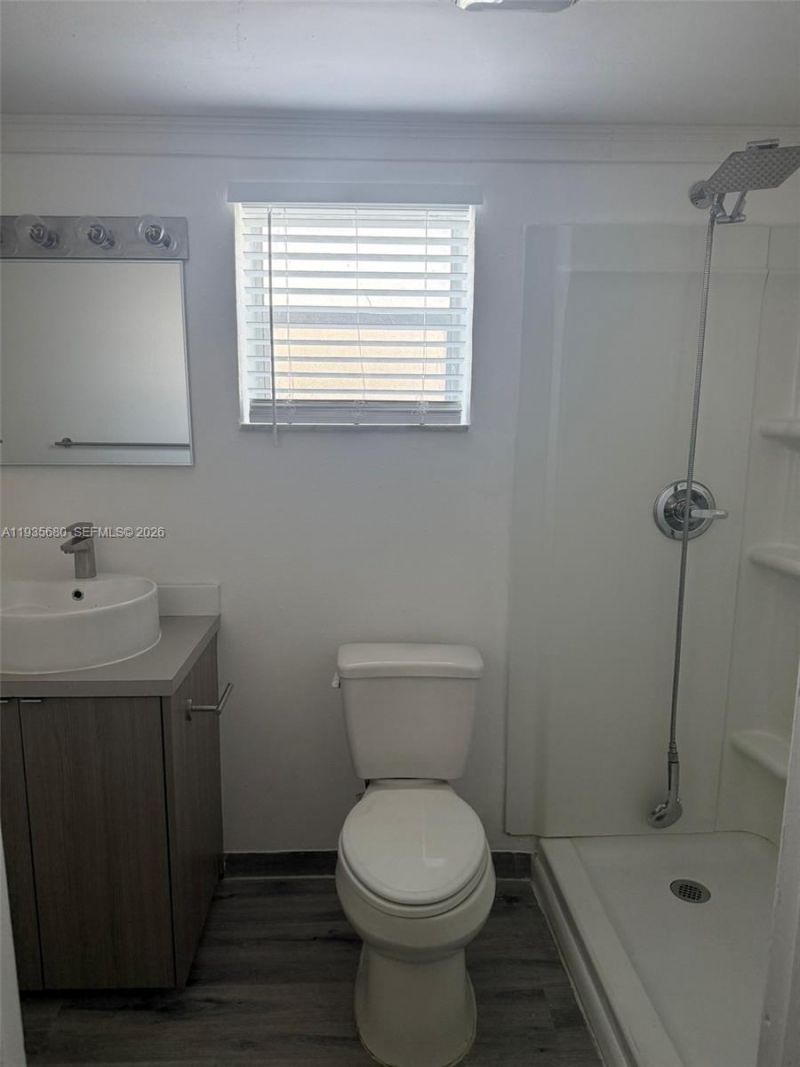 6070 W 18th Ave, Unit 202, Hialeah, FL 33012 Photo