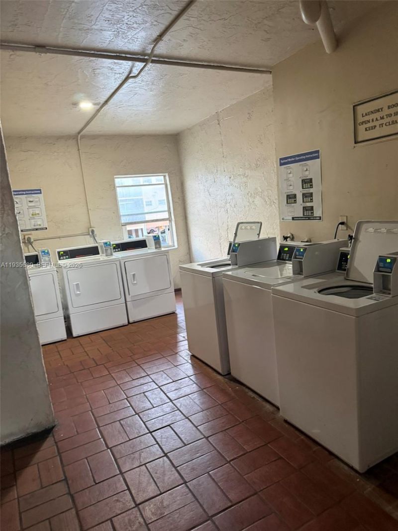 6070 W 18th Ave, Unit 202, Hialeah, FL 33012 Photo