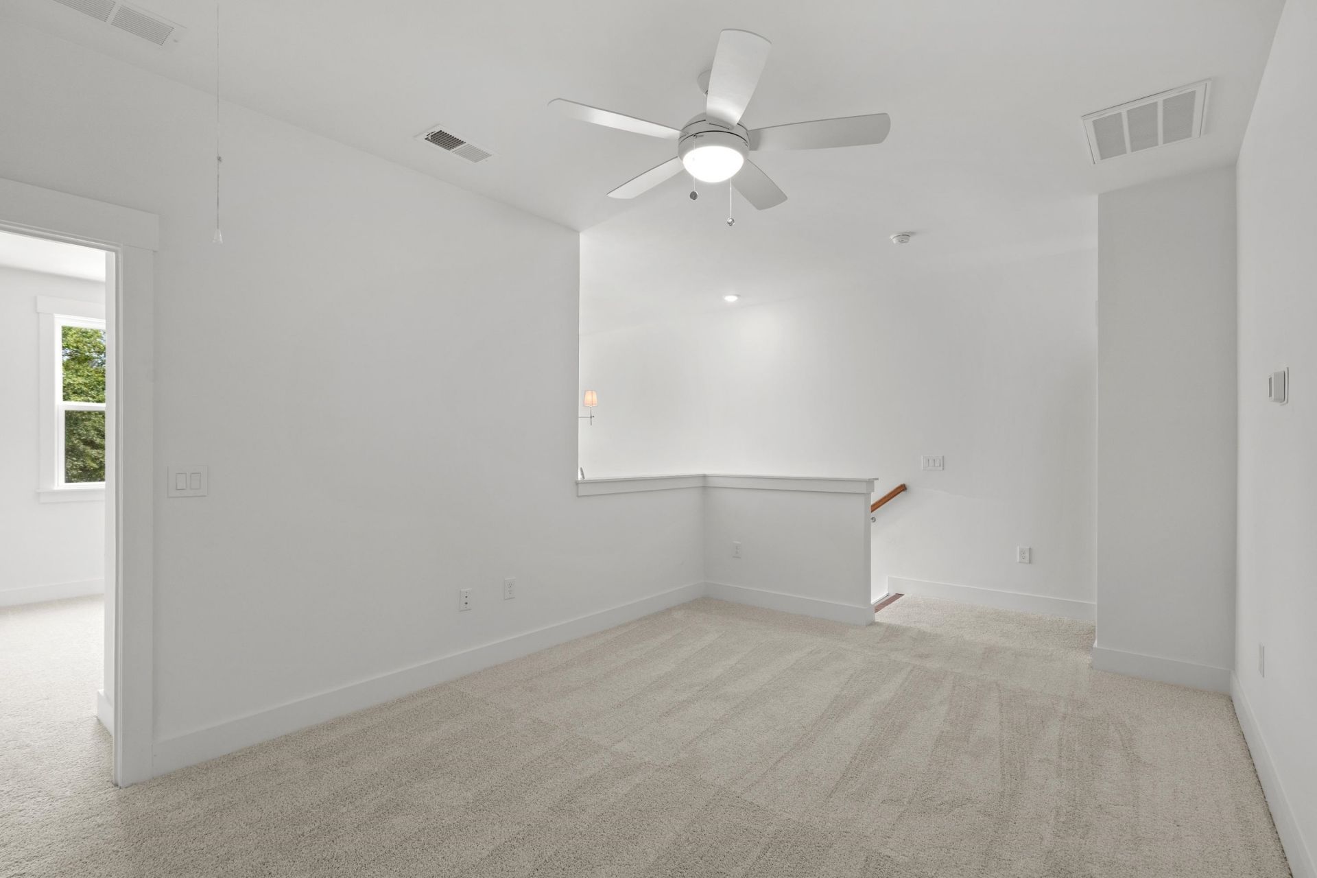 882 Foxtail Dr. Photo 33