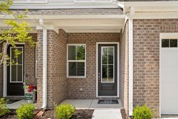 882 Foxtail Dr. photo 4