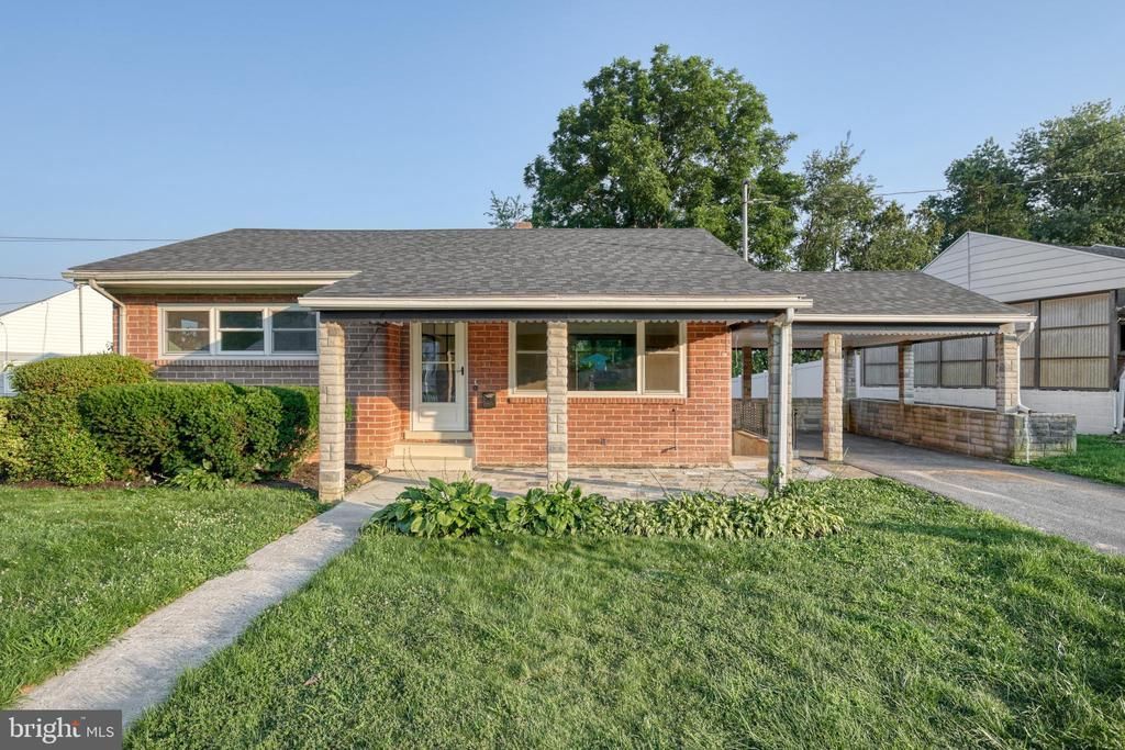 5 William Penn Drive, Camp Hill, PA 17011 Main Photo