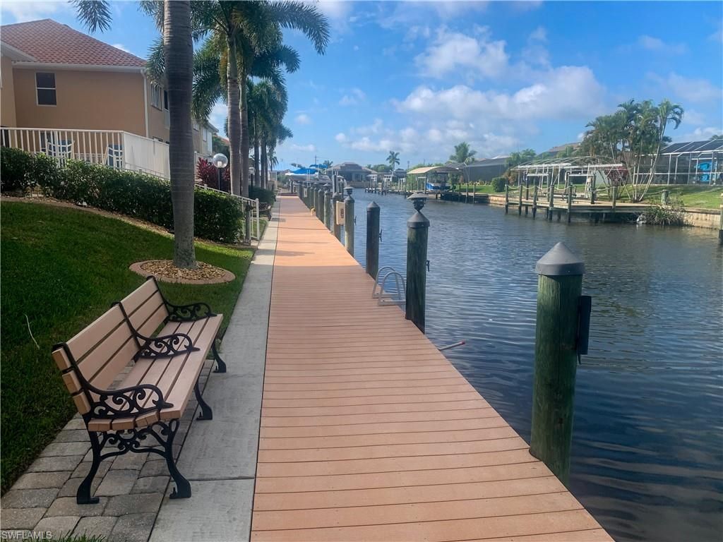 917 SW 47th Ter, Unit 205, Cape Coral, FL 33914 Photo