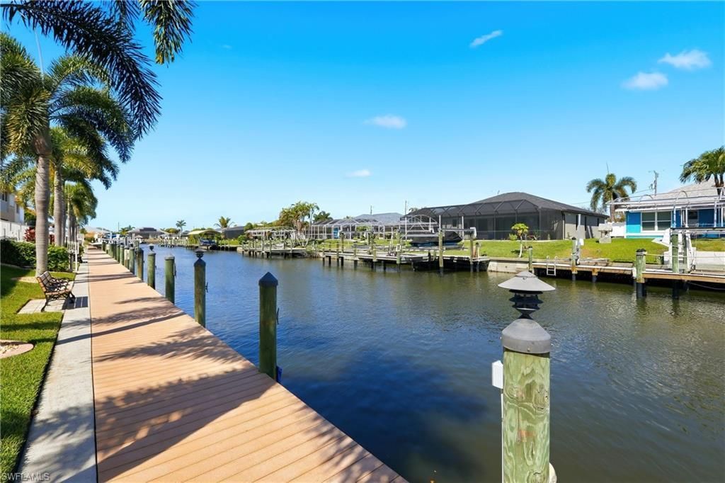 917 SW 47th Ter, Unit 205, Cape Coral, FL 33914 Photo