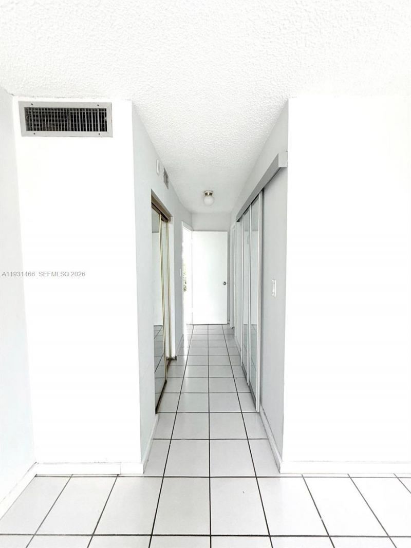 1601 NE 191st St, Unit B113, Miami, FL 33179 Photo