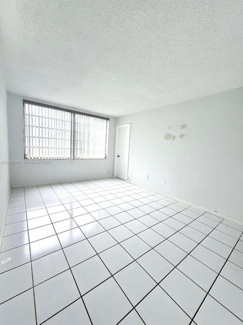 1601 NE 191st St, Unit B113, Miami, FL 33179 Photo
