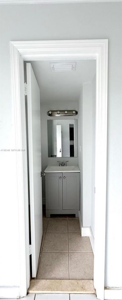 1601 NE 191st St, Unit B113, Miami, FL 33179 Photo