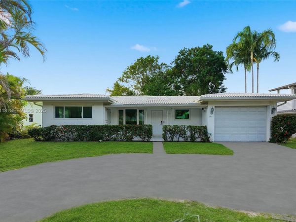 3497 NE 20th Ave, Oakland Park, FL 33306