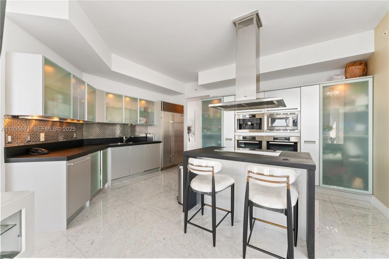 18201 Collins Ave, Unit 5001, Sunny Isles Beach, FL 33160 Photo