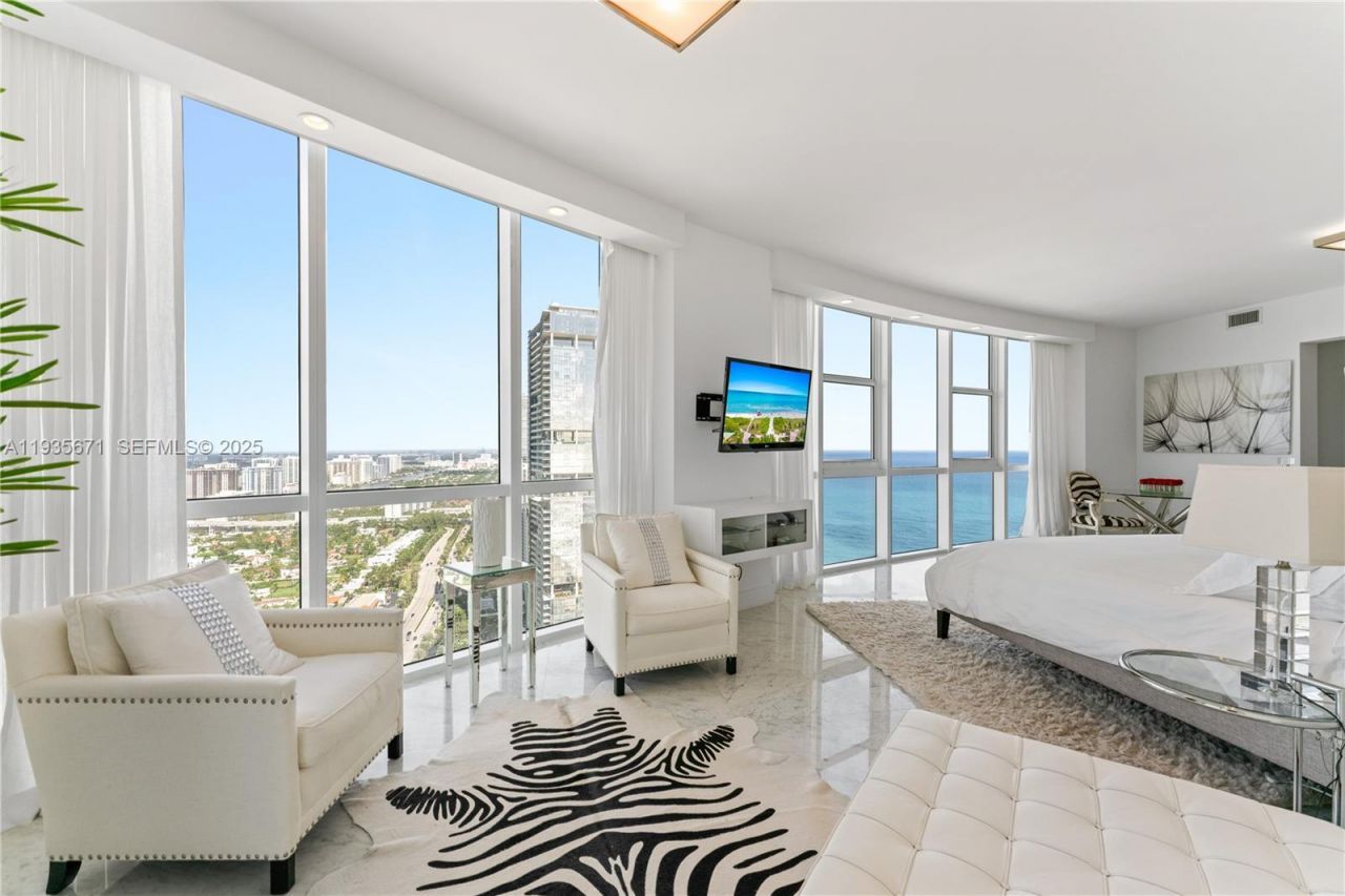 18201 Collins Ave, Unit 5001, Sunny Isles Beach, FL 33160 Photo