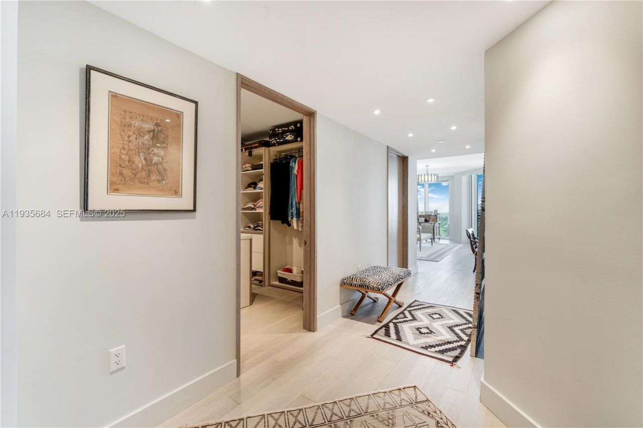 430 Grand Bay Dr , Unit 1204, Key Biscayne, FL 33149 Photo