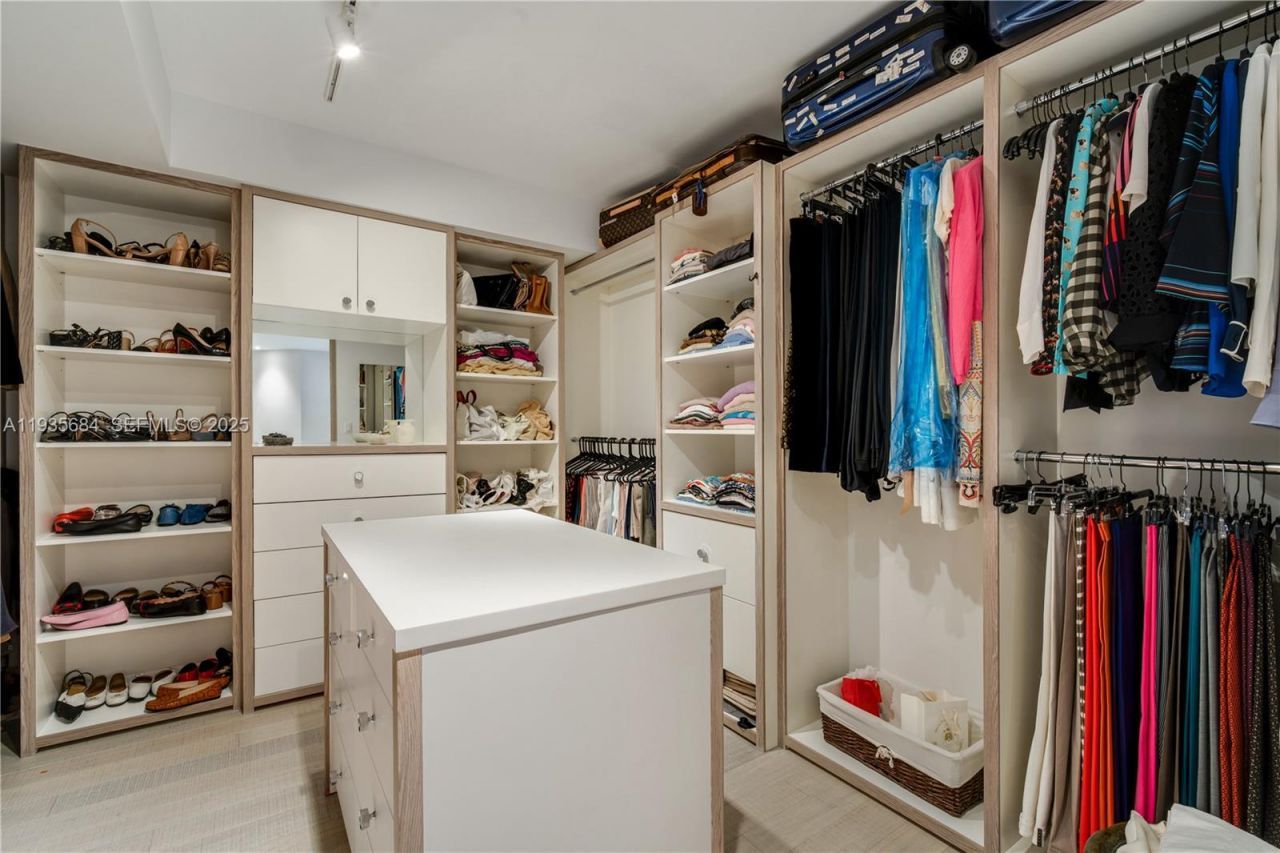 430 Grand Bay Dr , Unit 1204, Key Biscayne, FL 33149 Photo