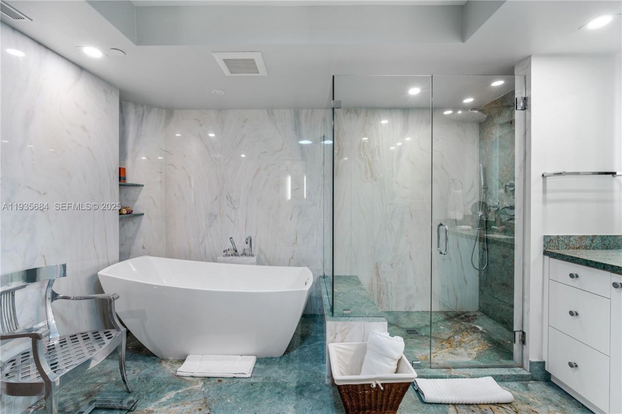 430 Grand Bay Dr , Unit 1204, Key Biscayne, FL 33149 Photo