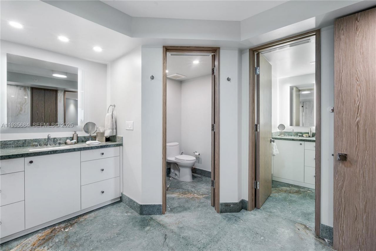 430 Grand Bay Dr , Unit 1204, Key Biscayne, FL 33149 Photo