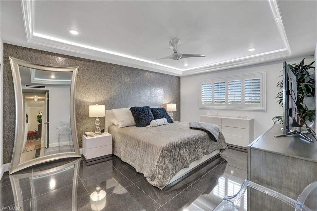 555 Park Shore Dr , Unit B503, Naples, FL 34103 Photo