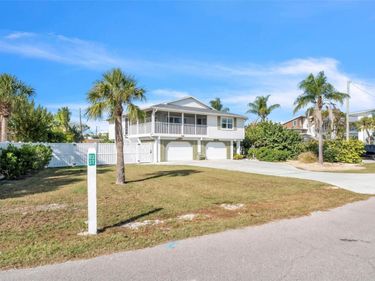 8302 MARINA DRIVE, HOLMES BEACH, FL 34217
