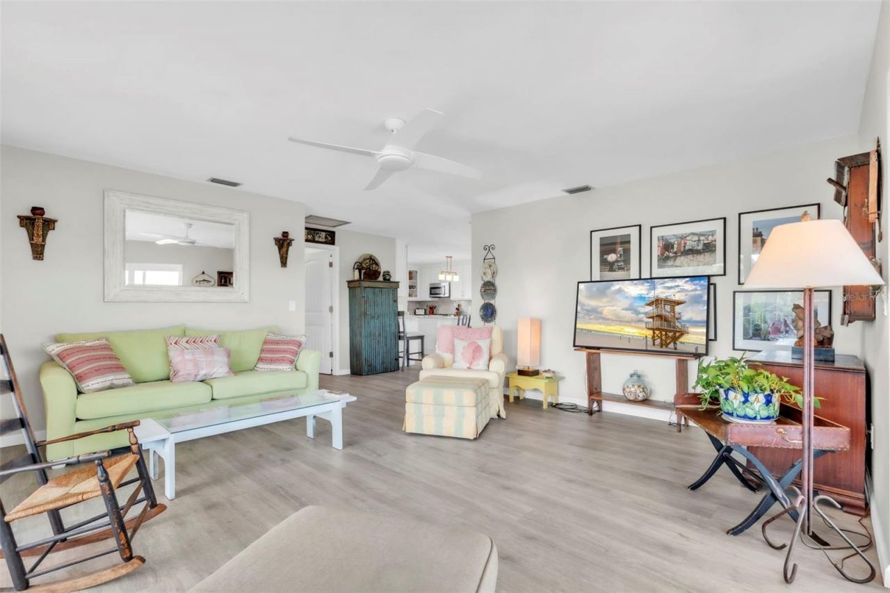 8302 Marina Drive, Holmes Beach, FL 34217 Photo