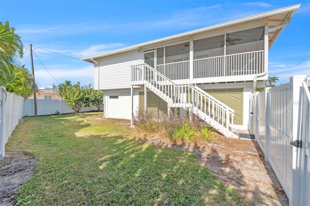 8302 Marina Drive, Holmes Beach, FL 34217 Photo