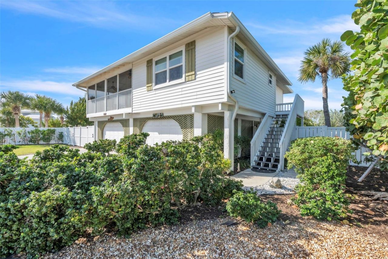 8302 Marina Drive, Holmes Beach, FL 34217 Photo