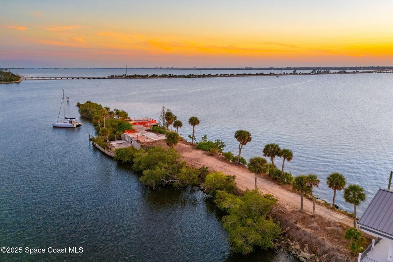 11680 Dragon Point Drive, Merritt Island, FL 32952 Photo