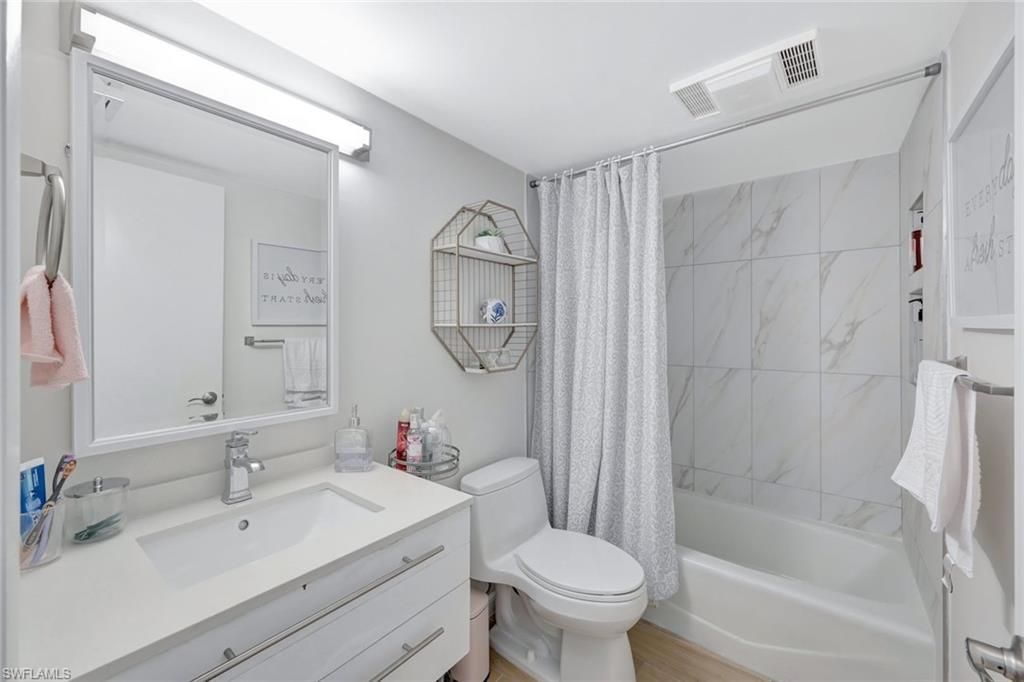 15400 Cedarwood Ln, Unit 1-201, Naples, FL 34110 Photo