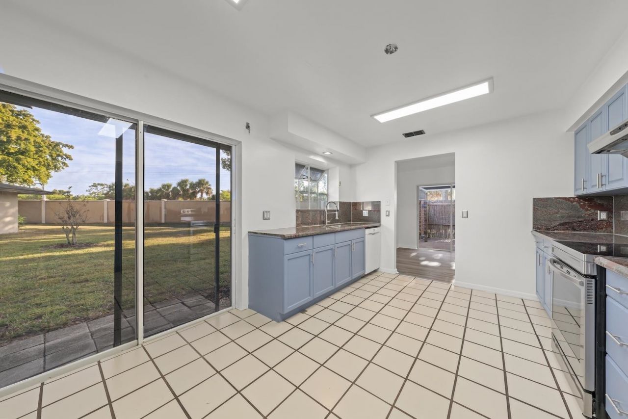 5840 Crabwood Ct, Unit 5840, Fort Myers, FL 33919 Photo