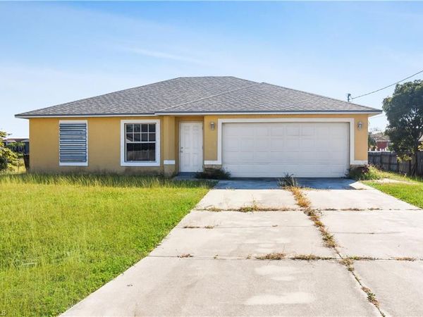 210 Mossrosse ST, FORT MYERS, FL 33913