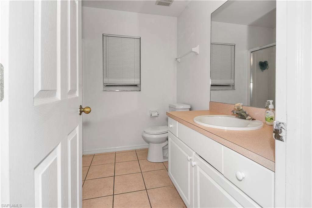 210 Mossrosse St, Fort Myers, FL 33913 Photo