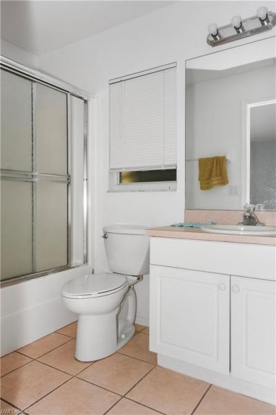 210 Mossrosse St, Fort Myers, FL 33913 Photo