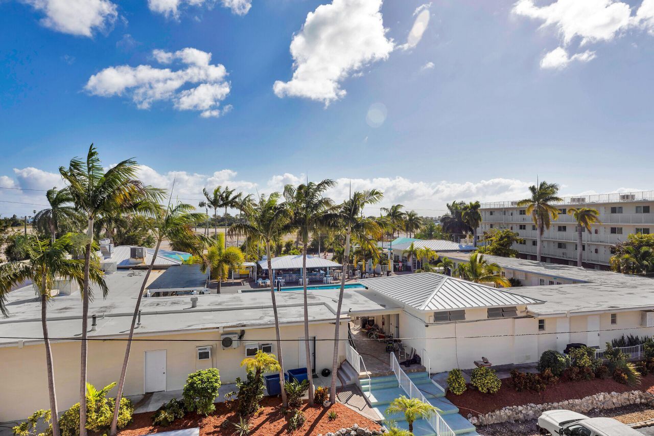 21 Sombrero Boulevard, Unit 407, Marathon, FL 33050 Photo