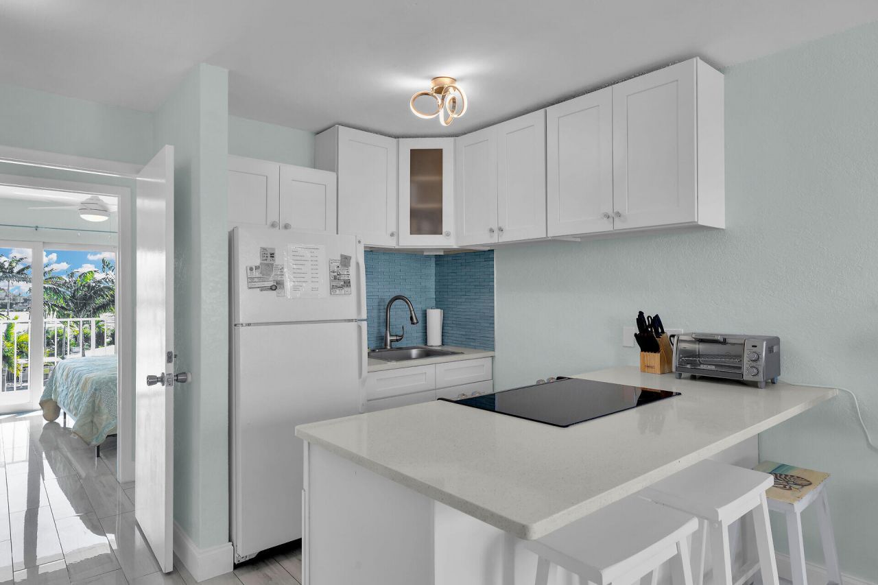 21 Sombrero Boulevard, Unit 407, Marathon, FL 33050 Photo