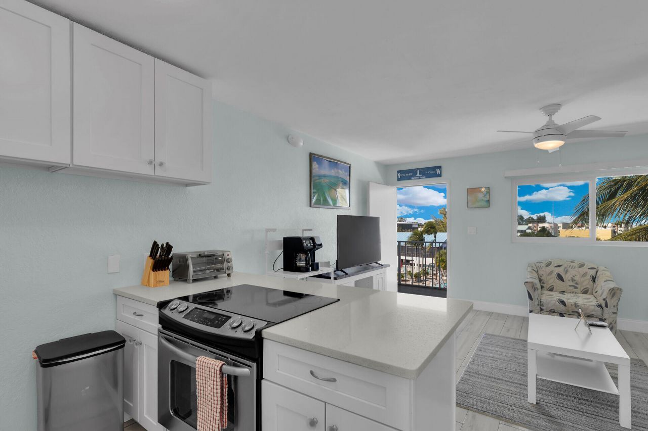 21 Sombrero Boulevard, Unit 407, Marathon, FL 33050 Photo