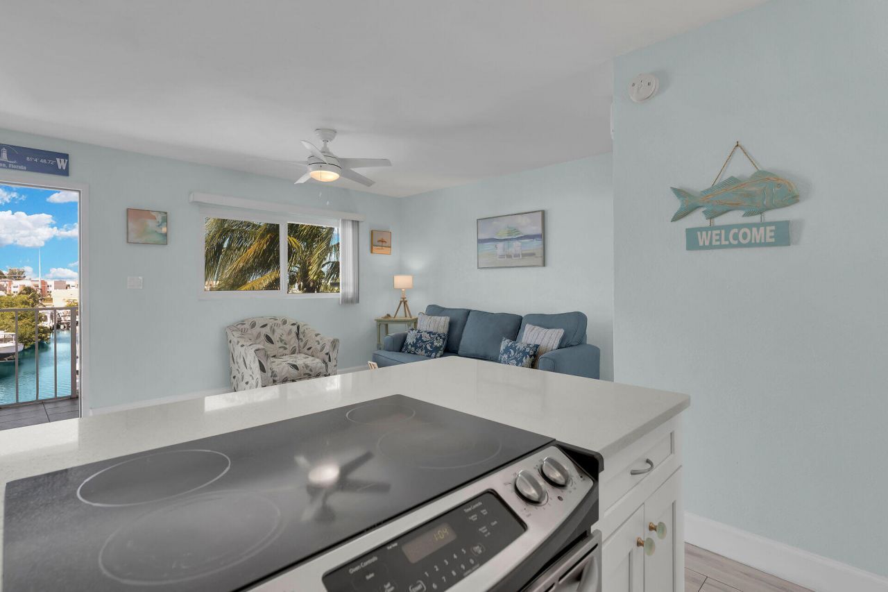 21 Sombrero Boulevard, Unit 407, Marathon, FL 33050 Photo