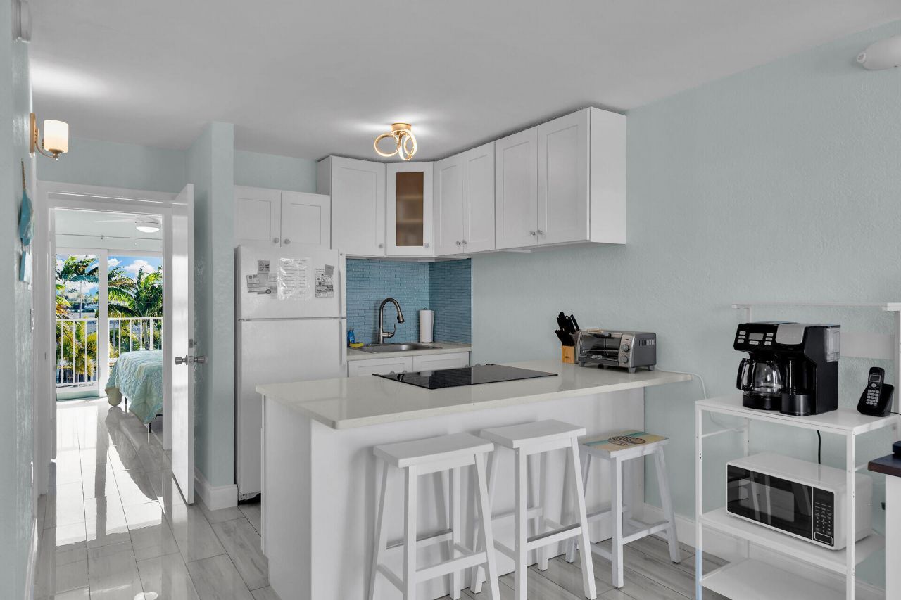 21 Sombrero Boulevard, Unit 407, Marathon, FL 33050 Photo