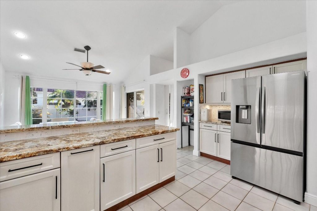 1043 Laguna Springs Drive, Weston, FL 33326 Photo