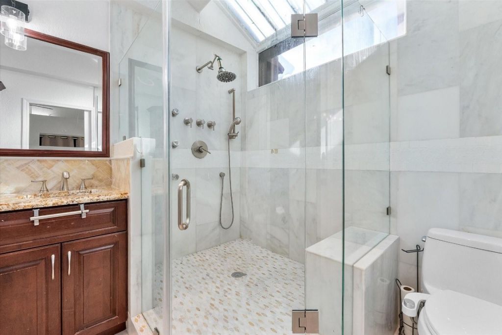 1043 Laguna Springs Drive, Weston, FL 33326 Photo