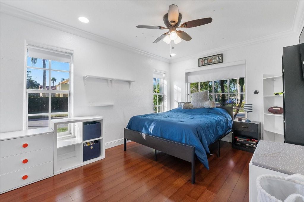 1043 Laguna Springs Drive, Weston, FL 33326 Photo