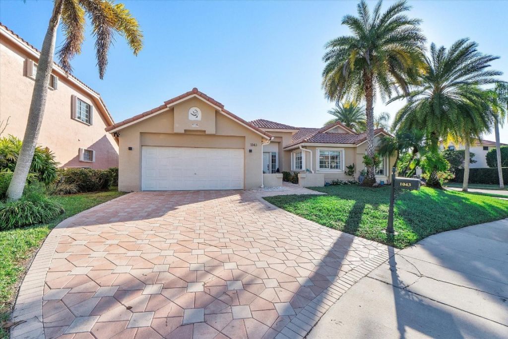 1043 Laguna Springs Drive, Weston, FL 33326 Photo